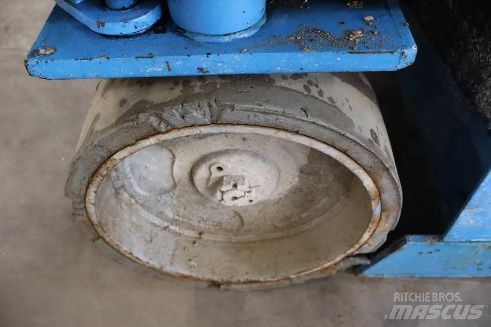 Genie GS2032 가위형 리프트