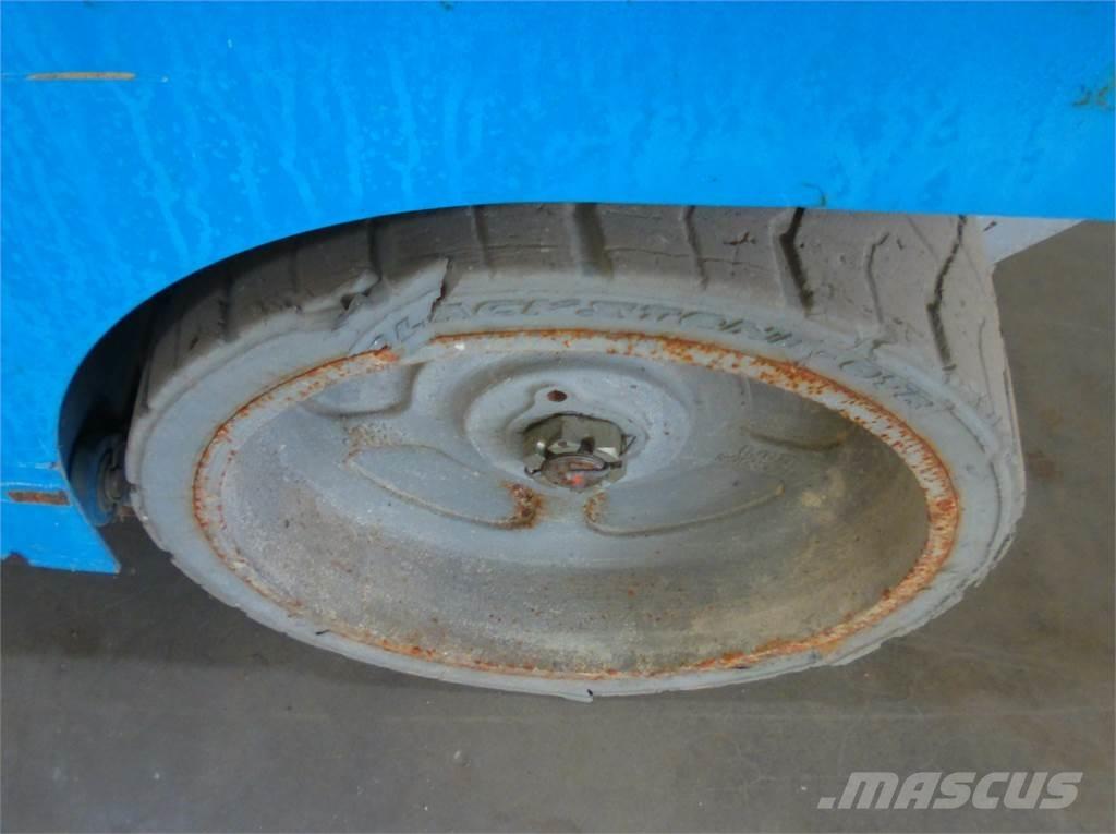 Genie GS2032 가위형 리프트