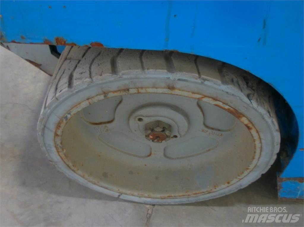 Genie GS2032 가위형 리프트