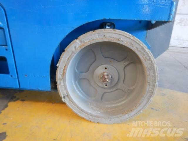 Genie GS2046 가위형 리프트