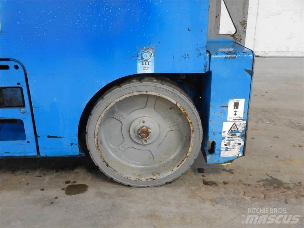 Genie GS3232 가위형 리프트