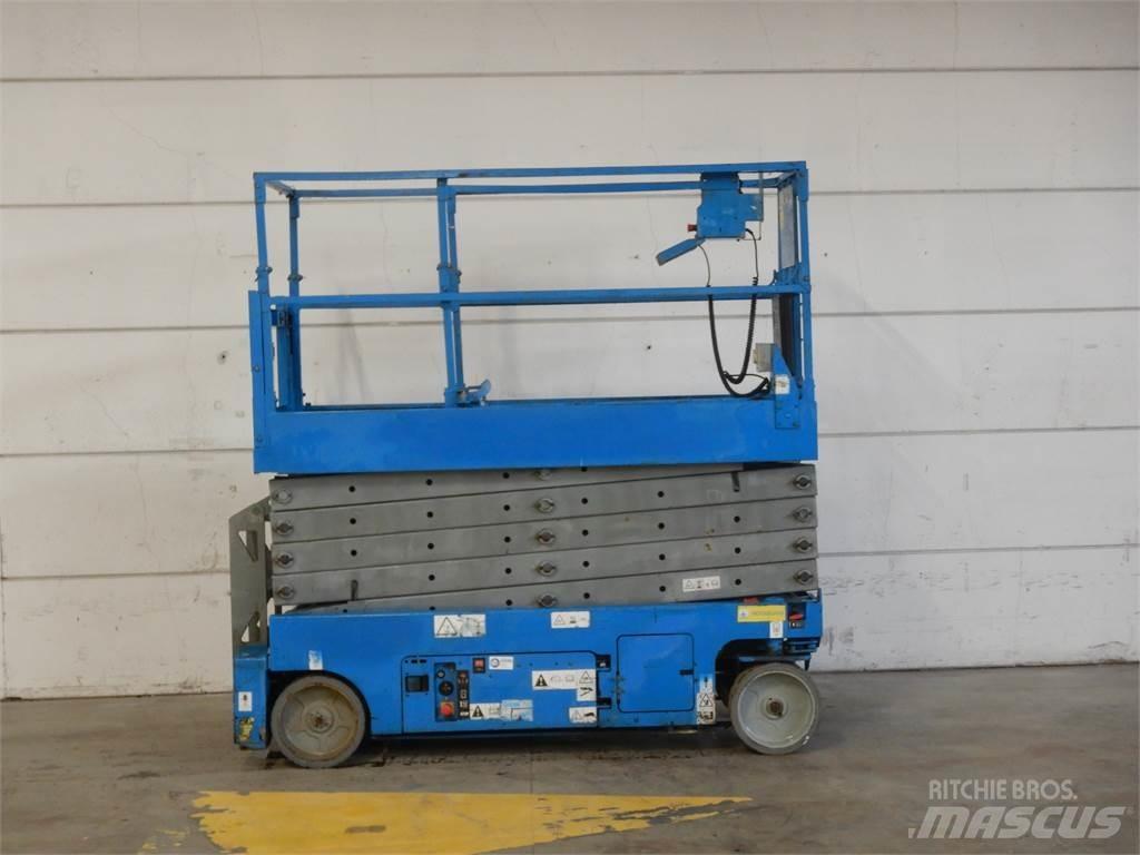 Genie GS3232 가위형 리프트