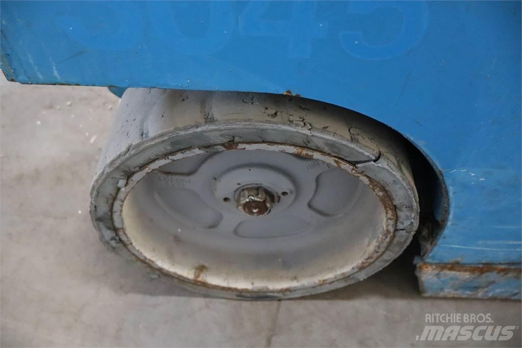 Genie GS3246 가위형 리프트