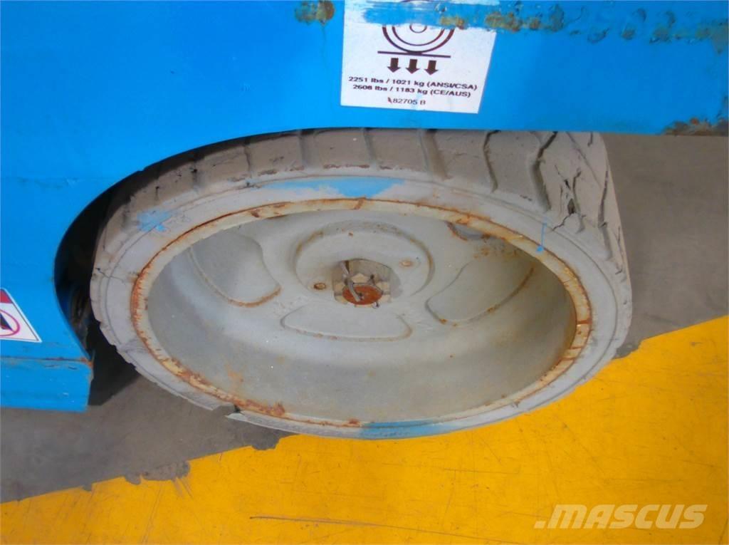 Genie GS3246 가위형 리프트