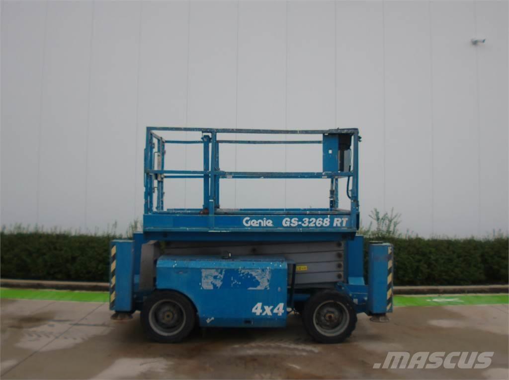 Genie GS3268RT 가위형 리프트