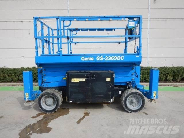 Genie GS3369DC 가위형 리프트