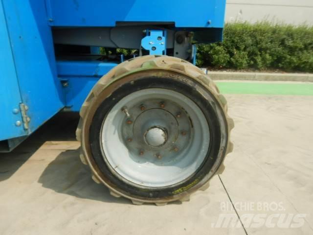 Genie GS3369DC 가위형 리프트