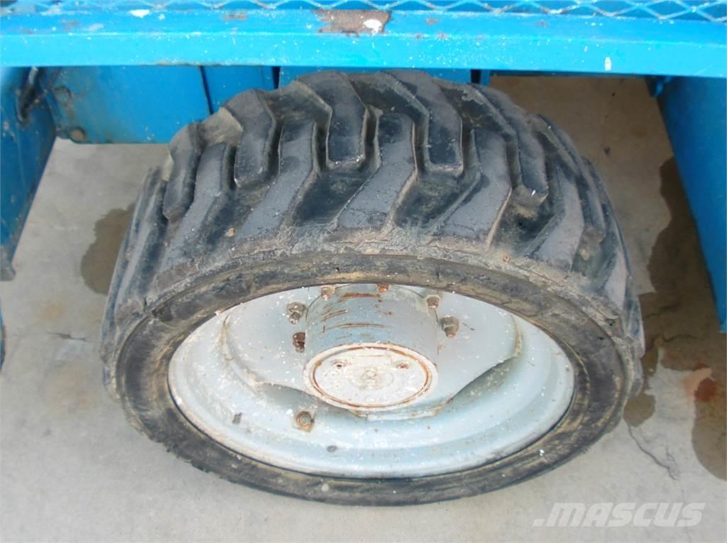 Genie GS4390RT 가위형 리프트