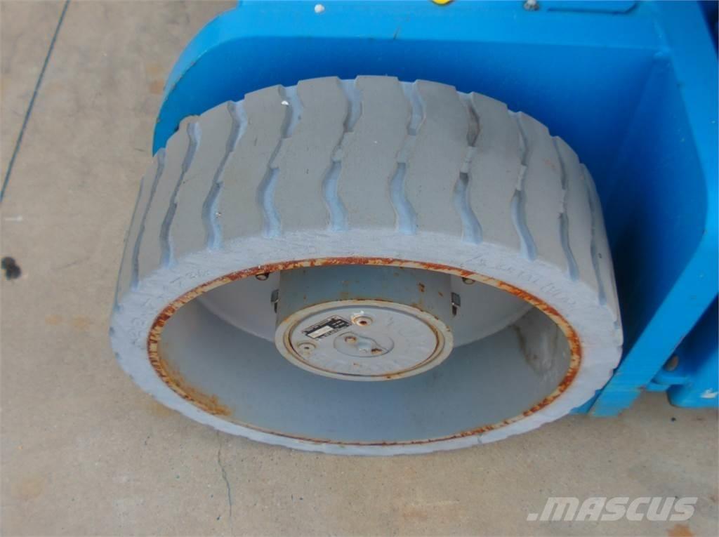Genie Z30-20NRJ 관절형 전동이동 리프트