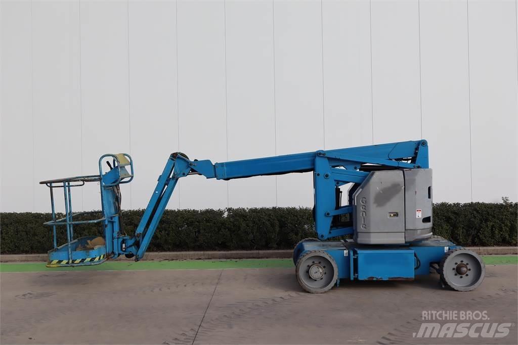 Genie Z34-22N 관절형 전동이동 리프트