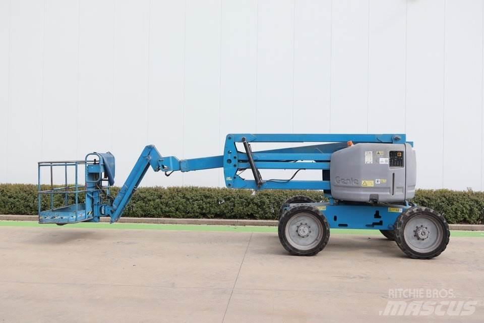 Genie Z51-30JRT 관절형 전동이동 리프트
