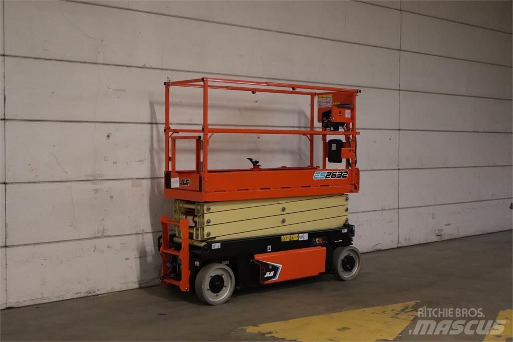 JLG 2632ES 가위형 리프트