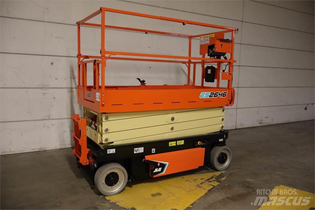 JLG 2646ES 가위형 리프트
