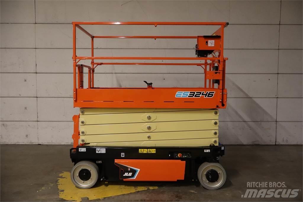 JLG 3246ES 가위형 리프트