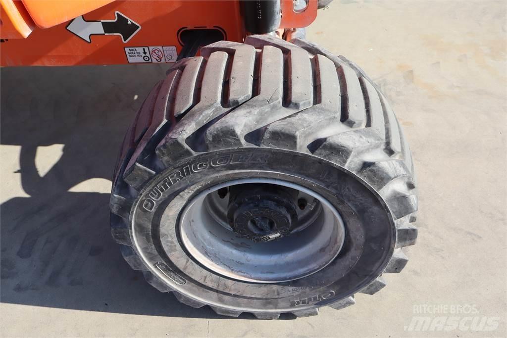 JLG 520AJ 관절형 전동이동 리프트