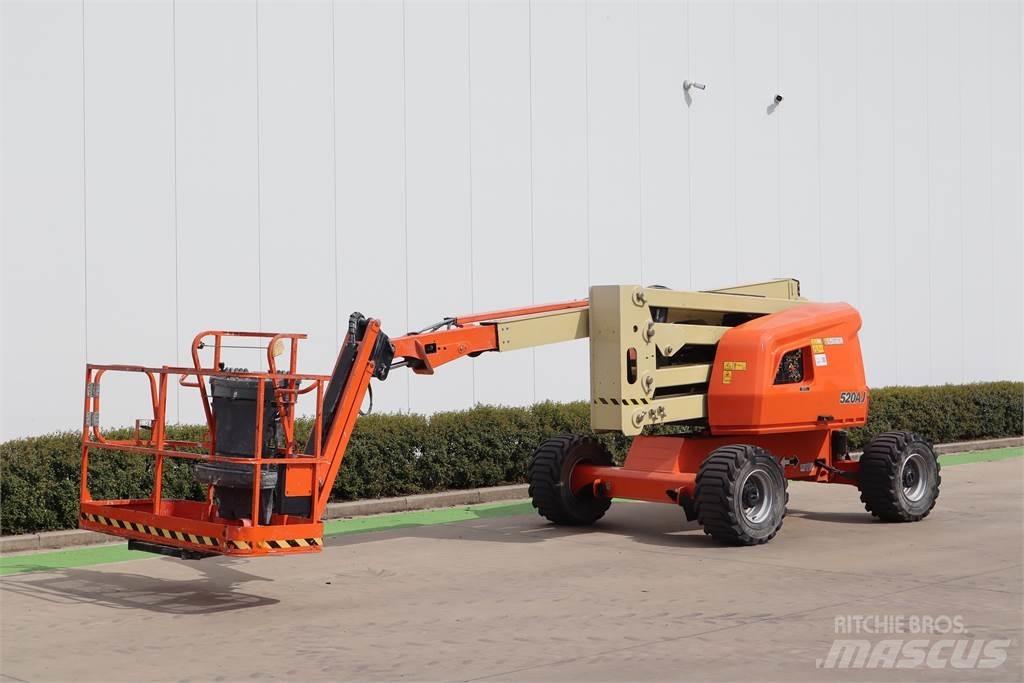 JLG 520AJ 관절형 전동이동 리프트