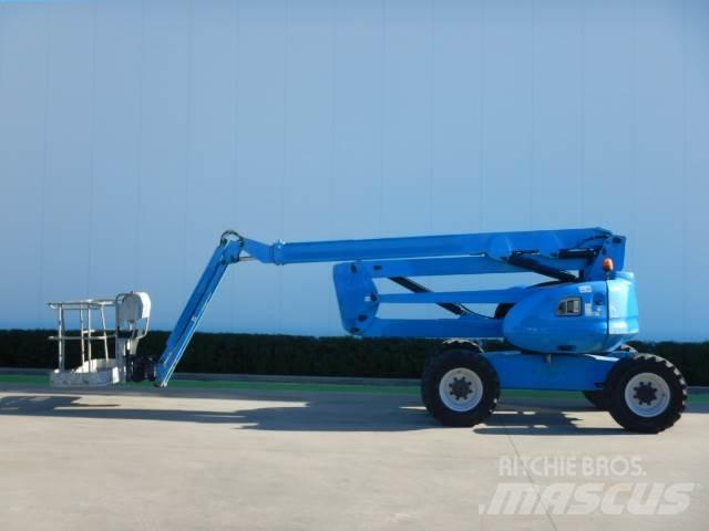 Manitou 200ATJ 관절형 전동이동 리프트