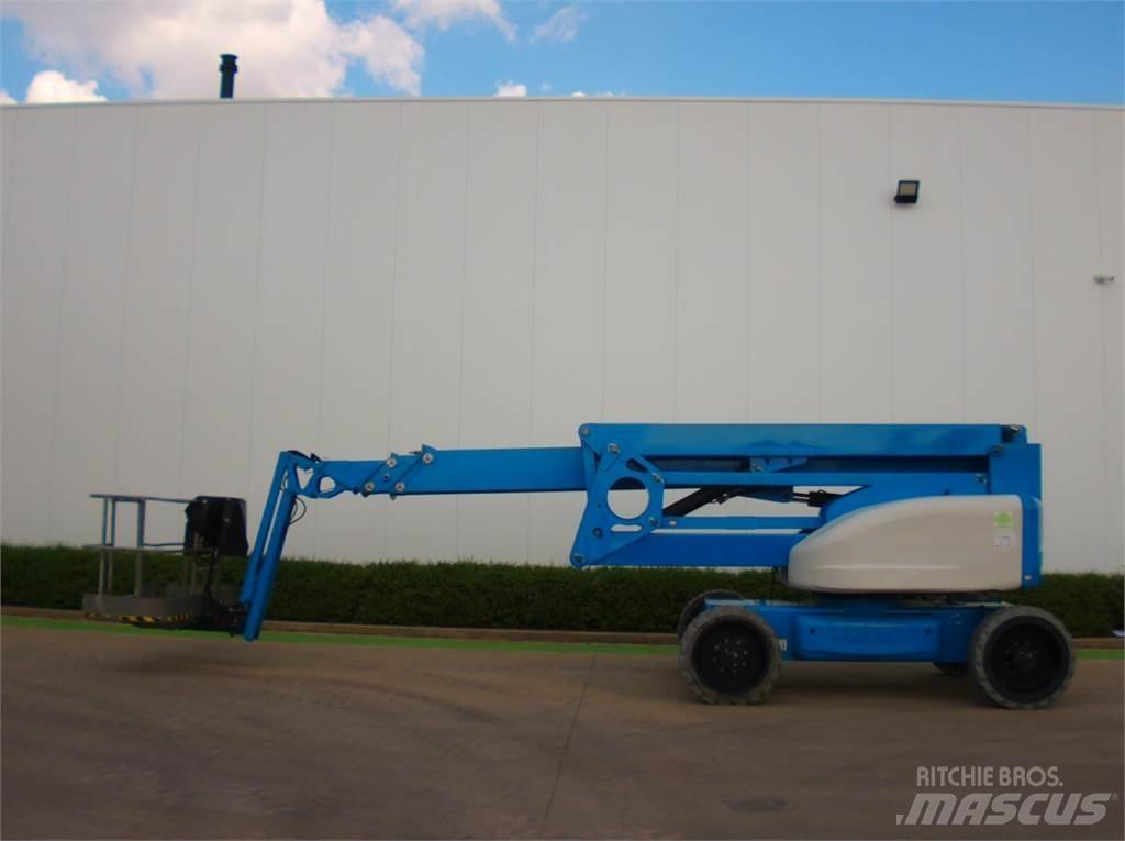 Niftylift HR28 관절형 전동이동 리프트