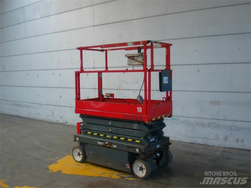 SkyJack SJ3219 가위형 리프트