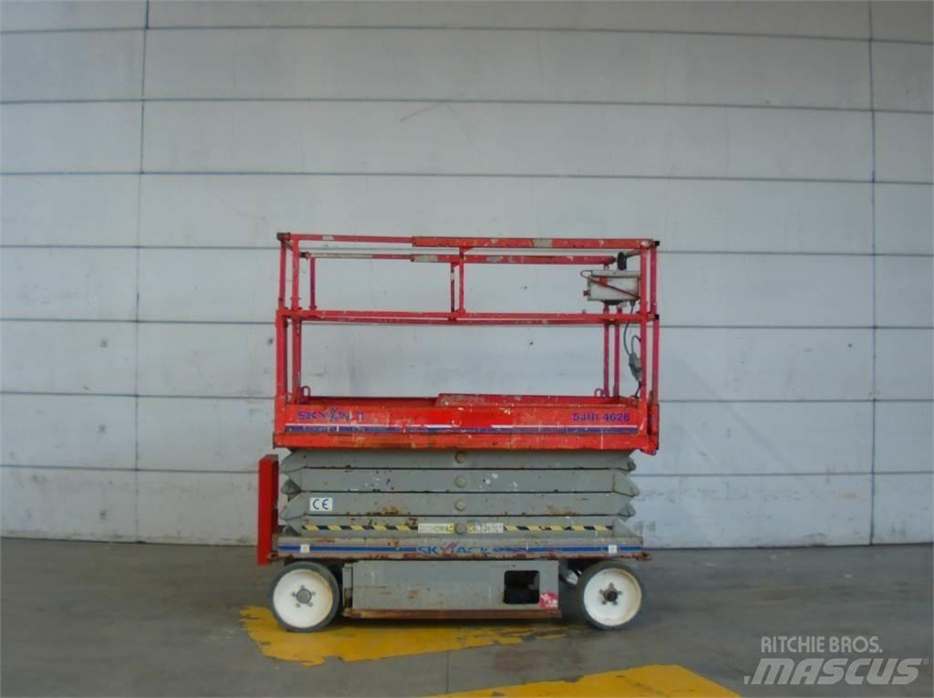 SkyJack SJ4626 가위형 리프트