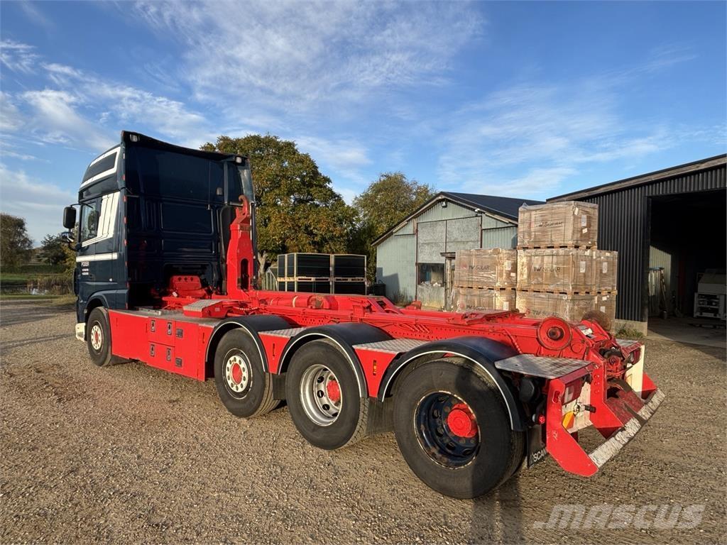 DAF XF 510 FAK 8X2 훅 리프트 트럭