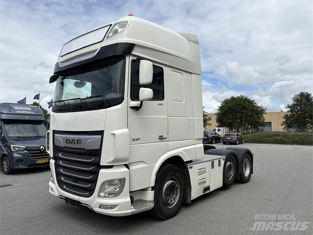 DAF XF 530 트랙터 유닛