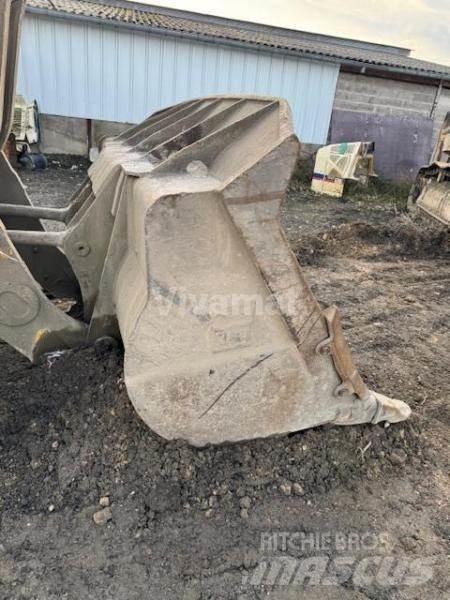 CAT 973C 궤도식 로우더