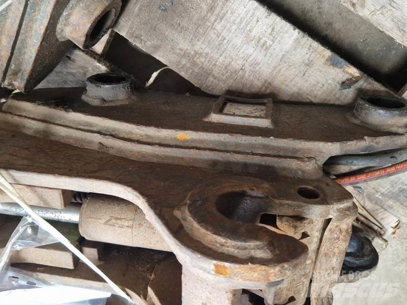 Geith JCB3CX 퀵 커넥터