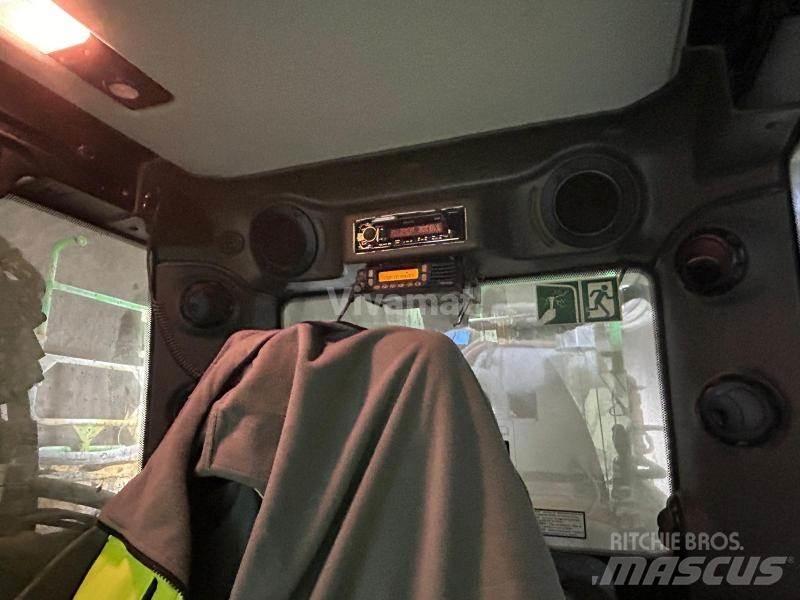 Liebherr R956 대형 굴삭기 29톤 이상