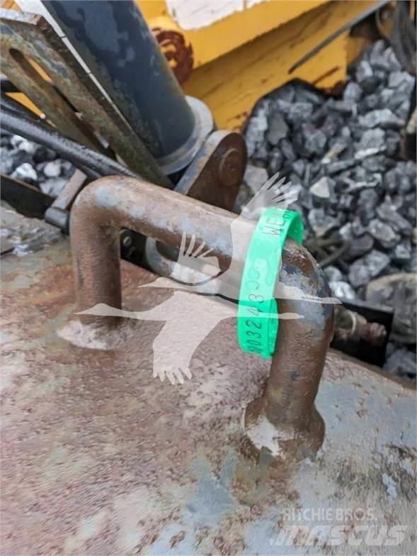 Bobcat  아스팔트 분할 기계