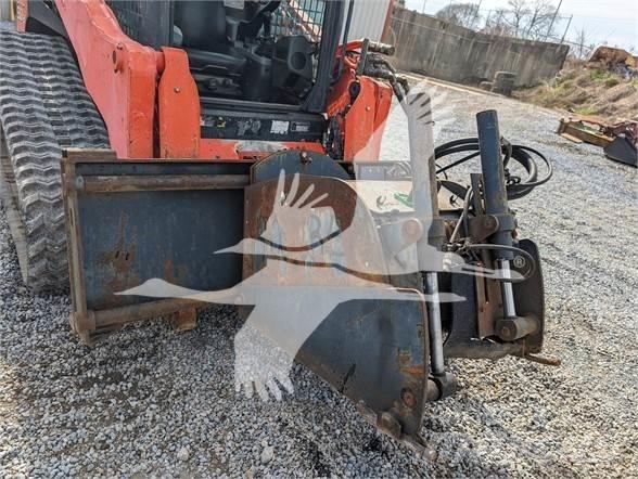 Bobcat  아스팔트 분할 기계