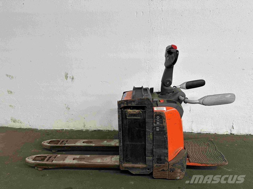 Toyota LPE 200 경량 리프터