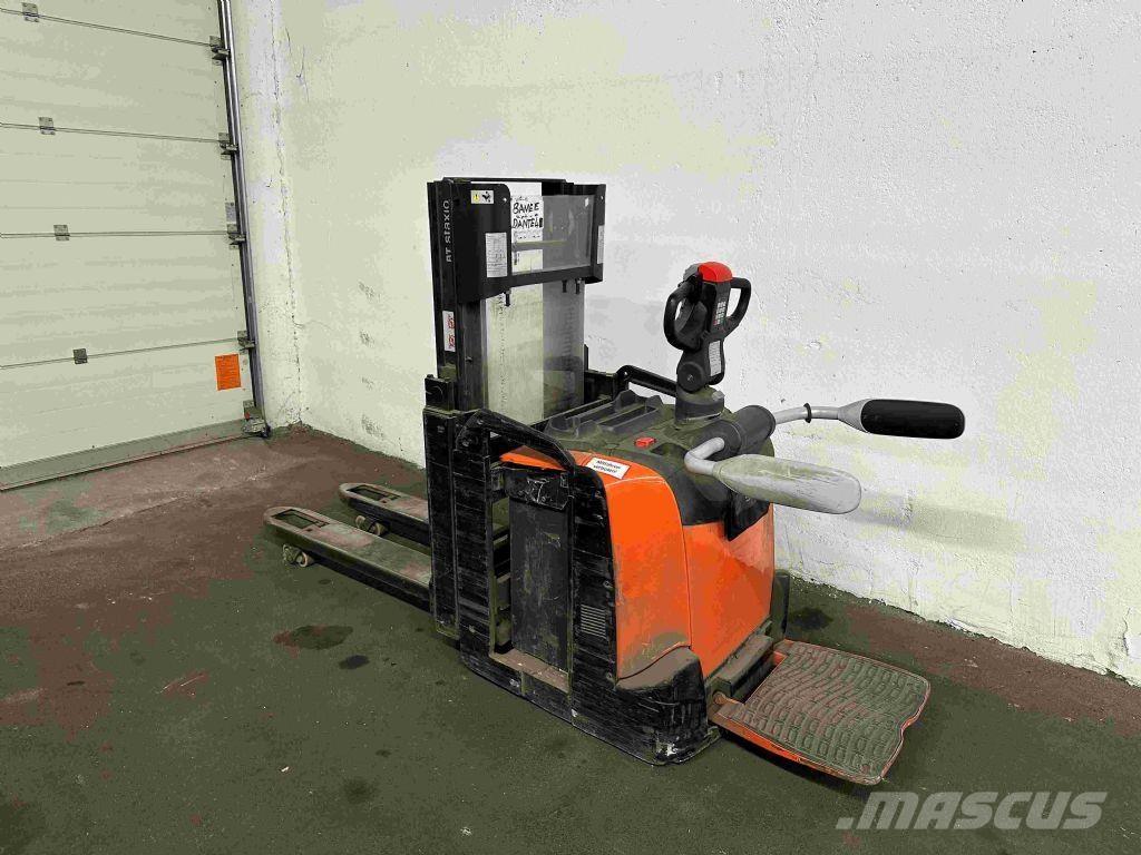 Toyota SPE 200 D 포크리프트