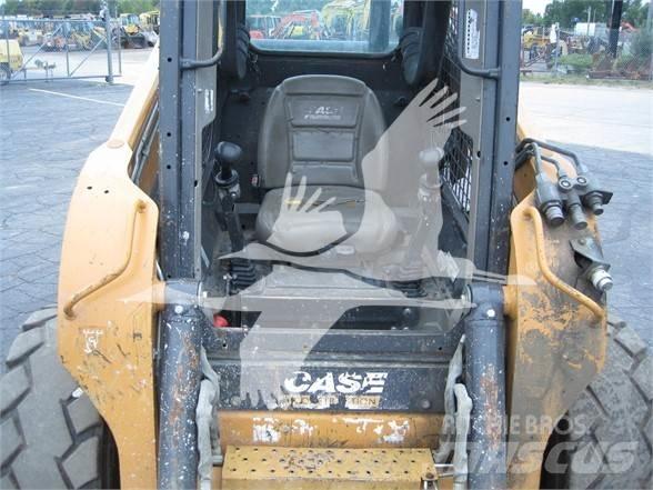 CASE SV250  스키드로더