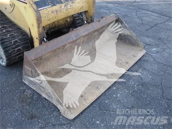 CAT 257  스키드로더