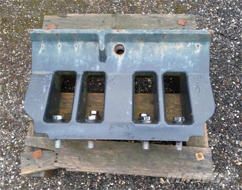  - - - 콤바인 수확기 부속품