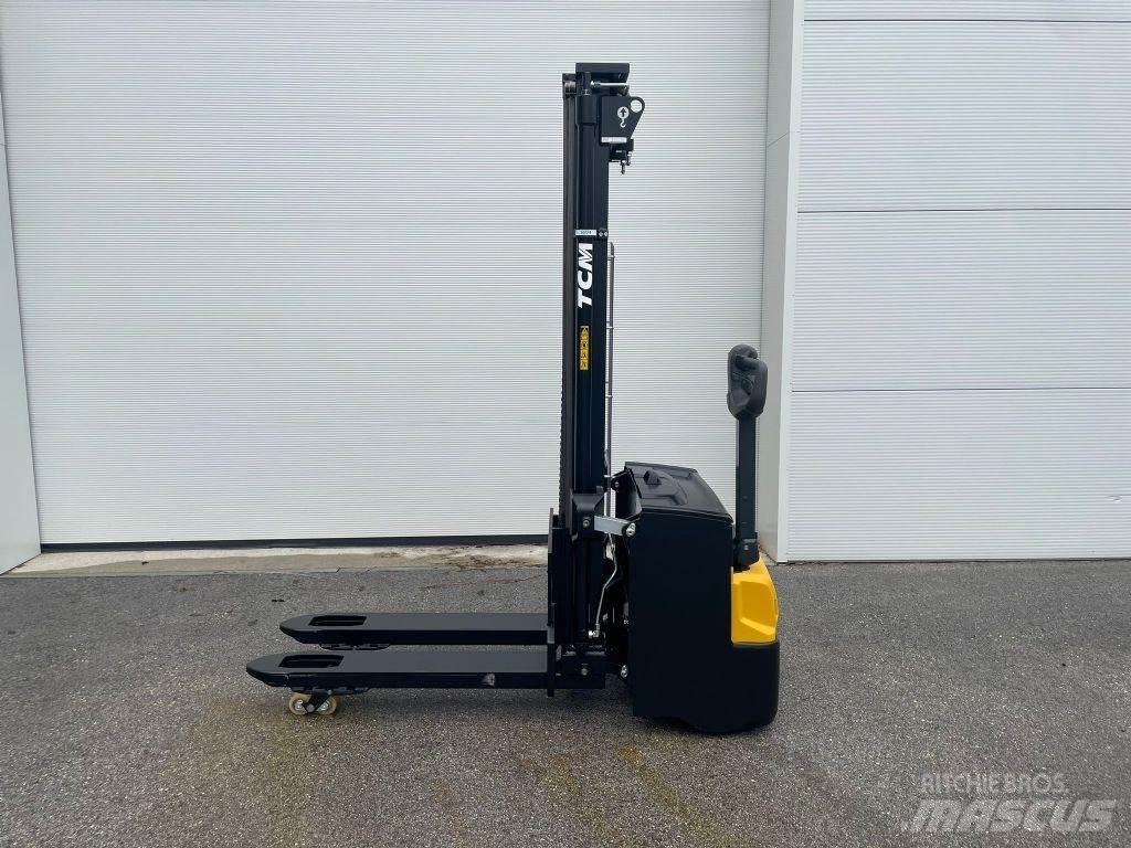 TCM SPW14I-N3 포크리프트
