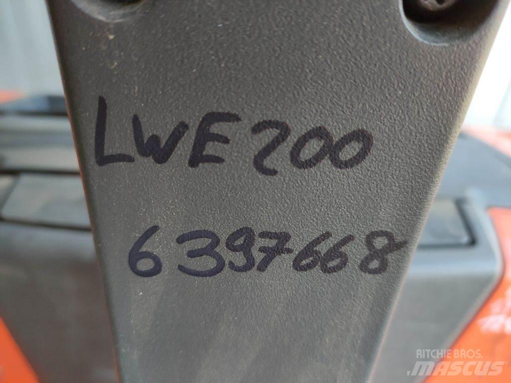 BT LWE200 경량 리프터