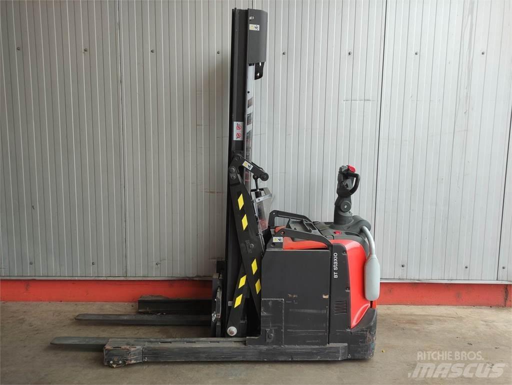 BT SPE120 XR 리치 트럭