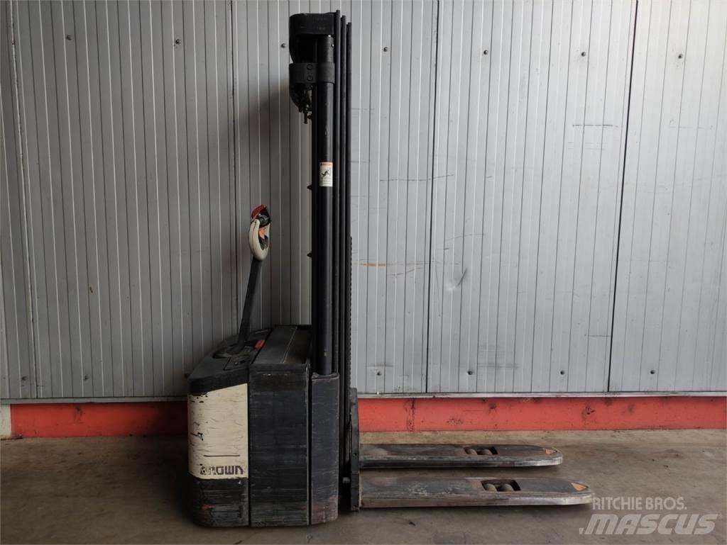 Crown WE 2300-1.6 TT 포크리프트
