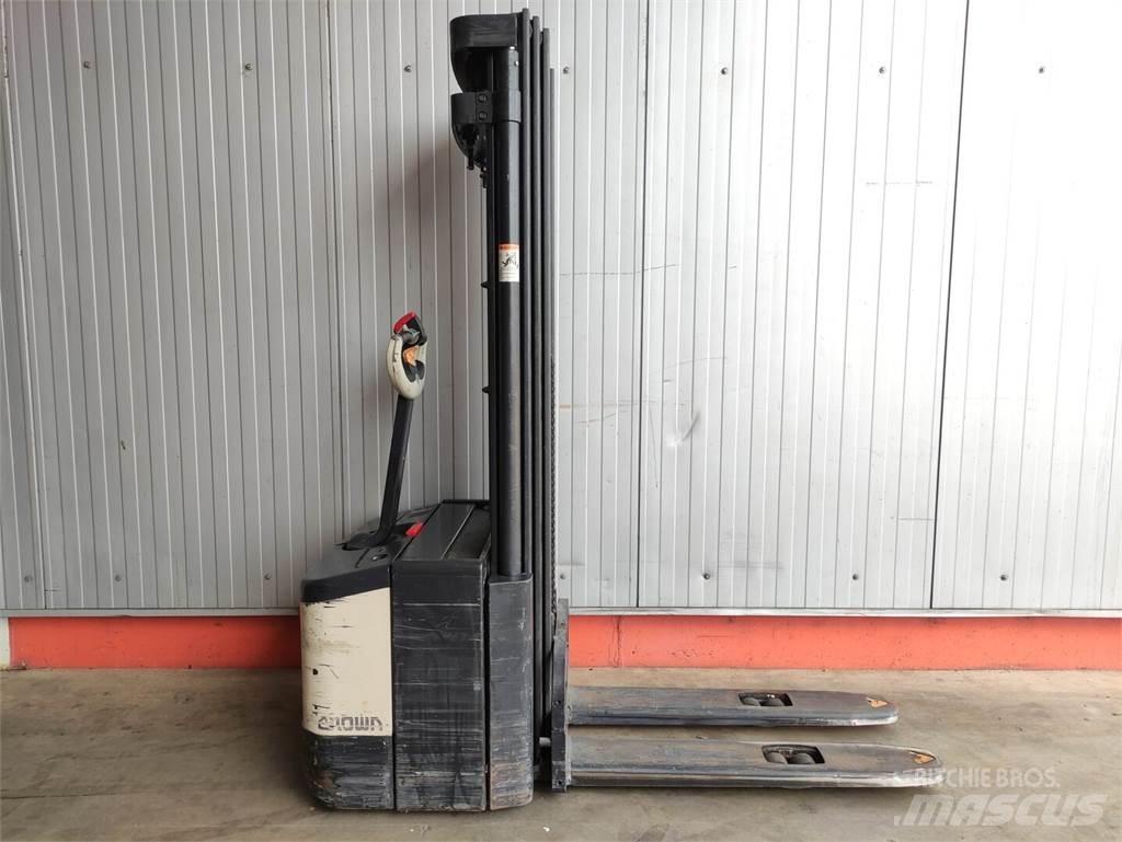 Crown WE2300-1.6-TT 포크리프트