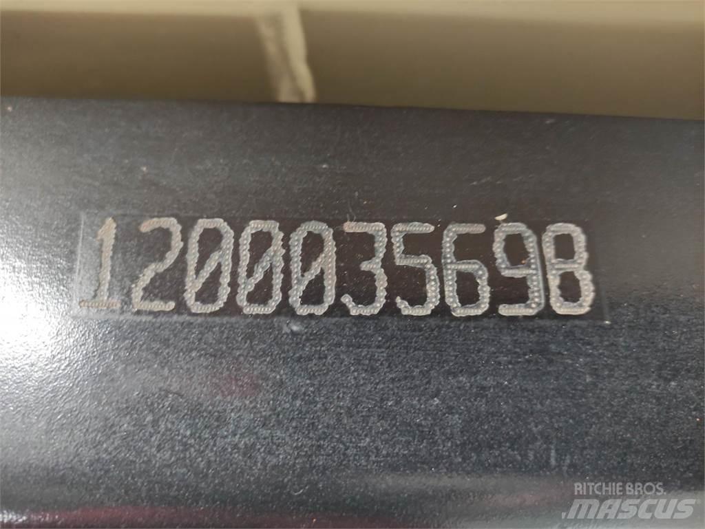JLG R3246 가위형 리프트