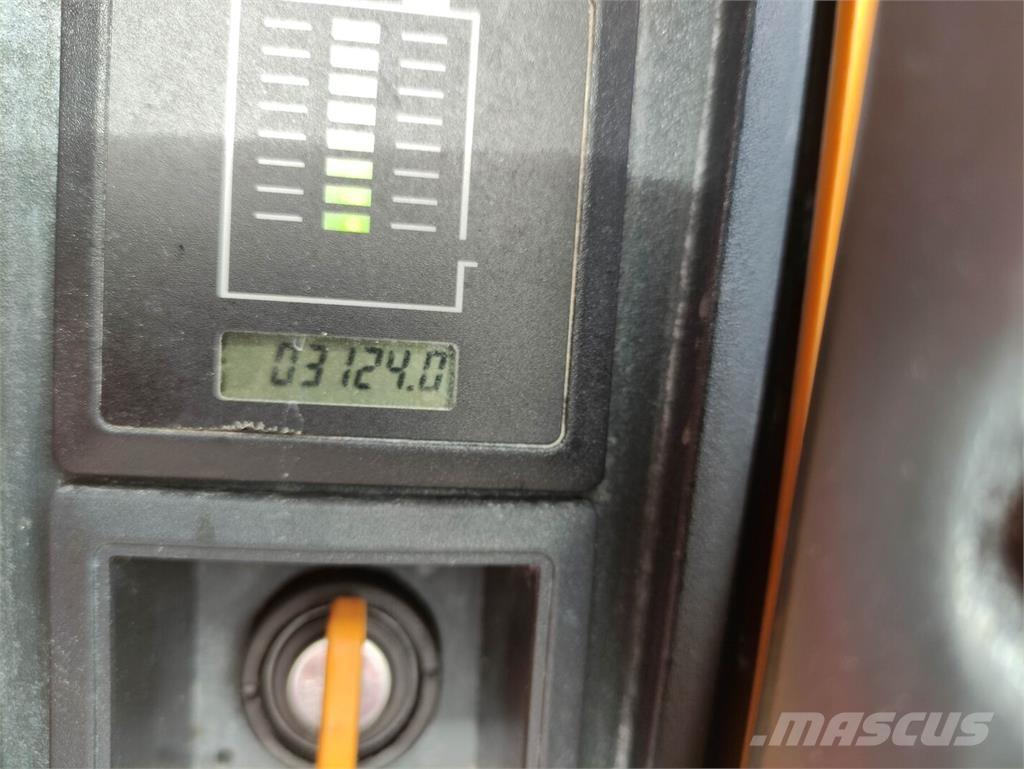 Jungheinrich EJE 120 경량 리프터