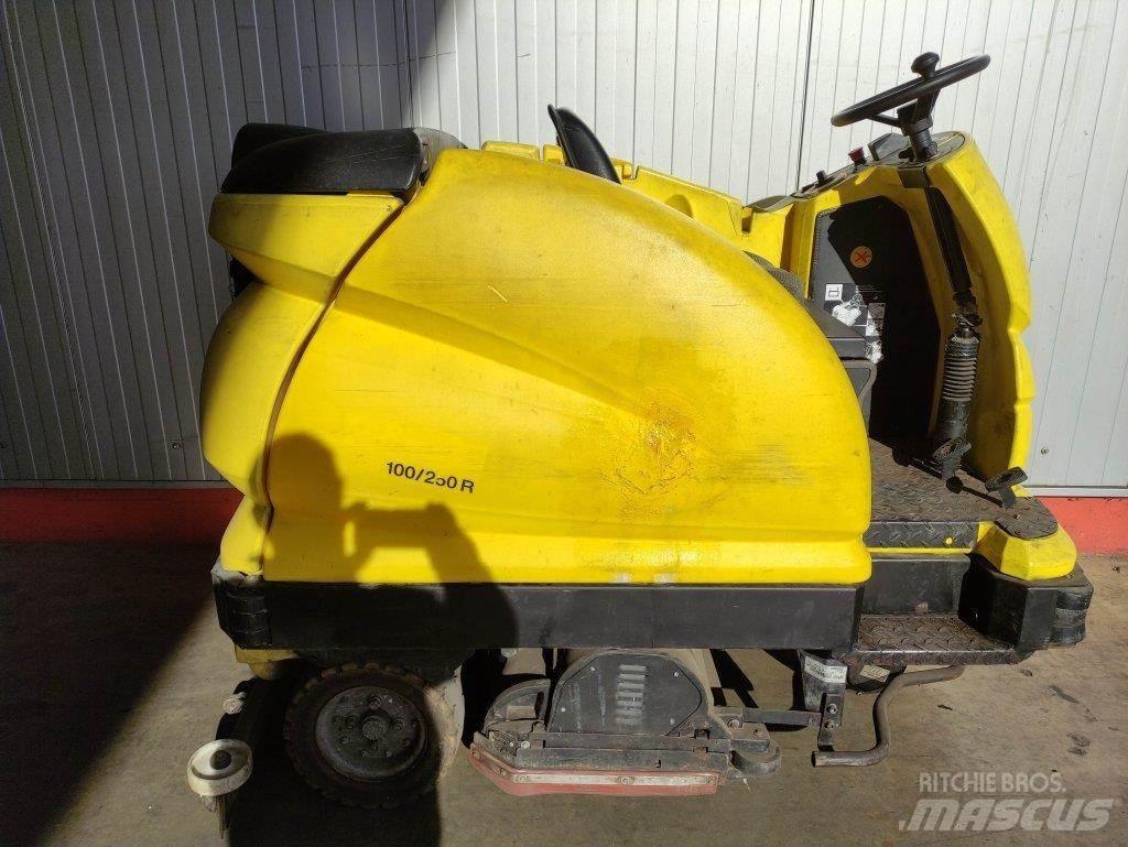 Kärcher BR100/250RBP PAC 도로 청소차