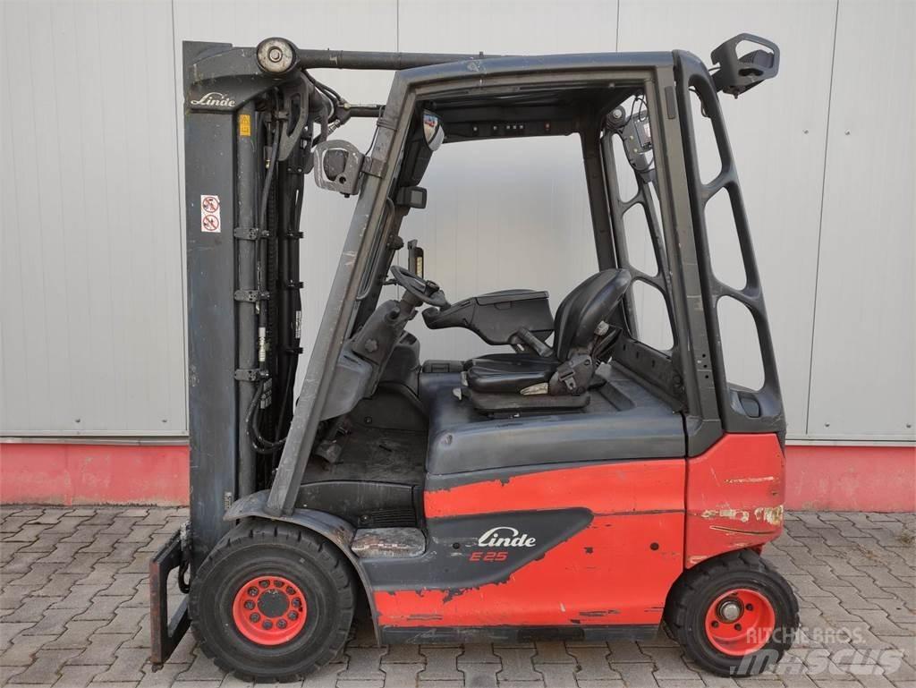 Linde E25-01-387 전동 지게차
