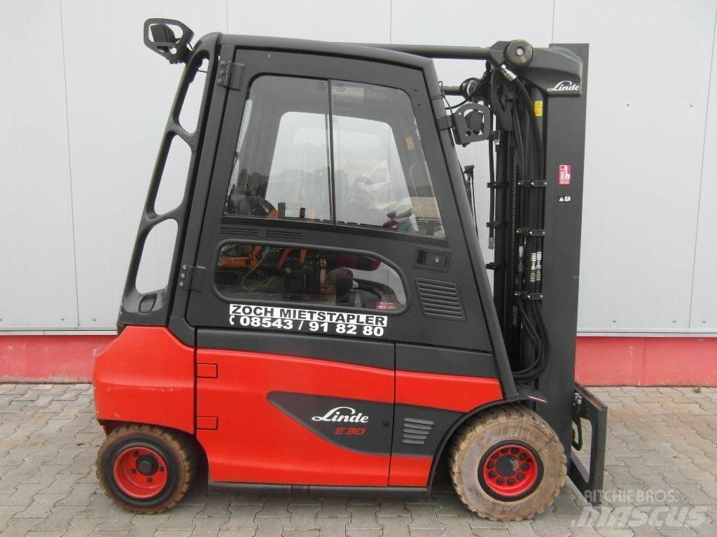 Linde E30-01-387 전동 지게차