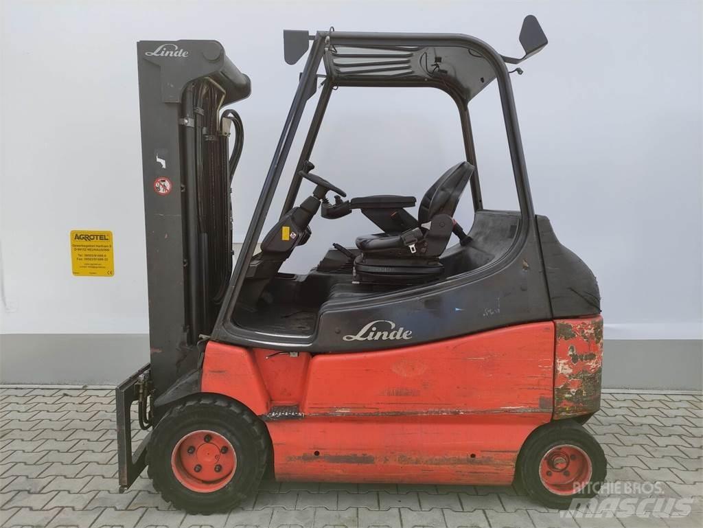 Linde E30/03/600-336 전동 지게차