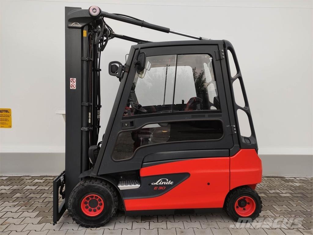 Linde E30L/387 (LACK NEU) 전동 지게차