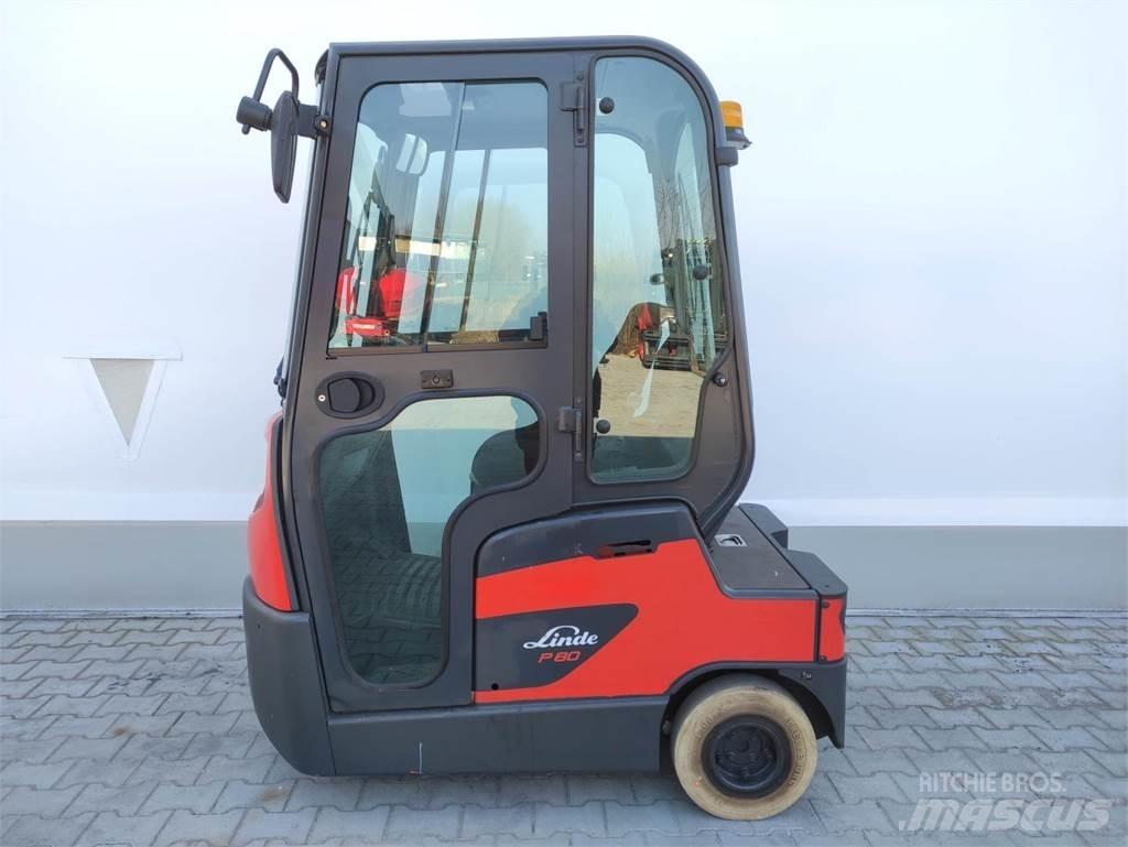 Linde P80 견인 트럭