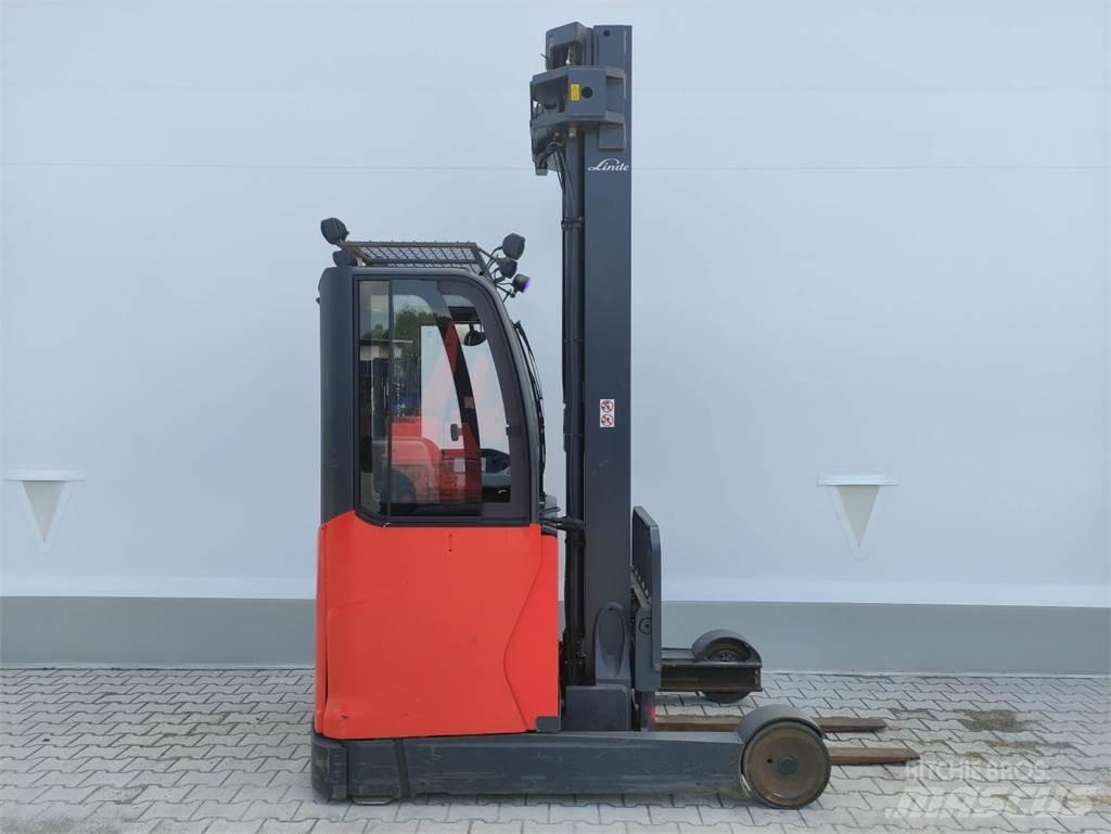Linde R25-01-112 리치 트럭